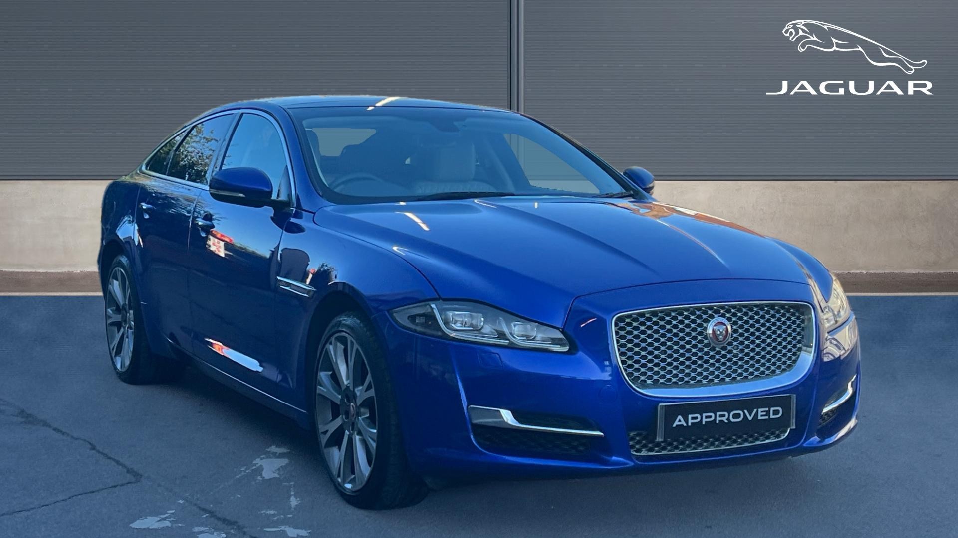 Main listing image - Jaguar XJ