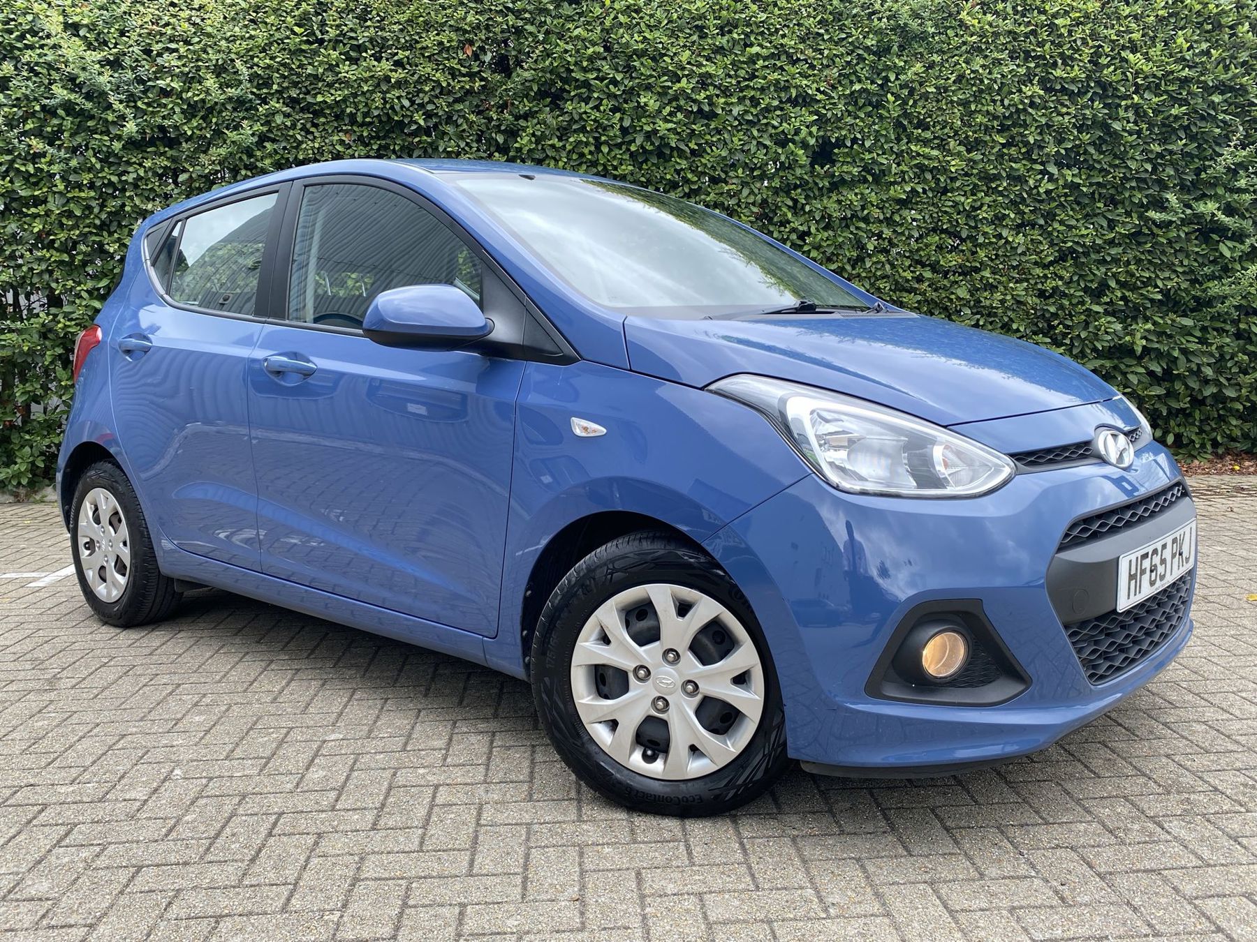 Main listing image - Hyundai i10