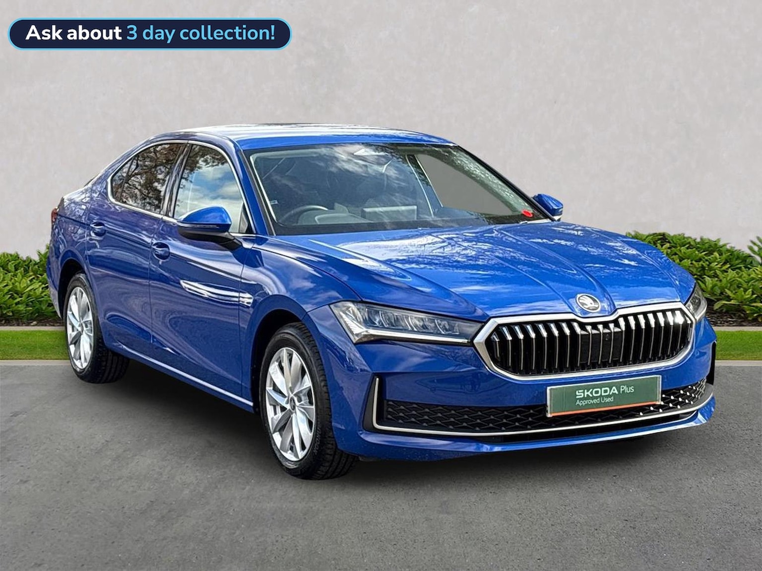 Main listing image - Skoda Superb
