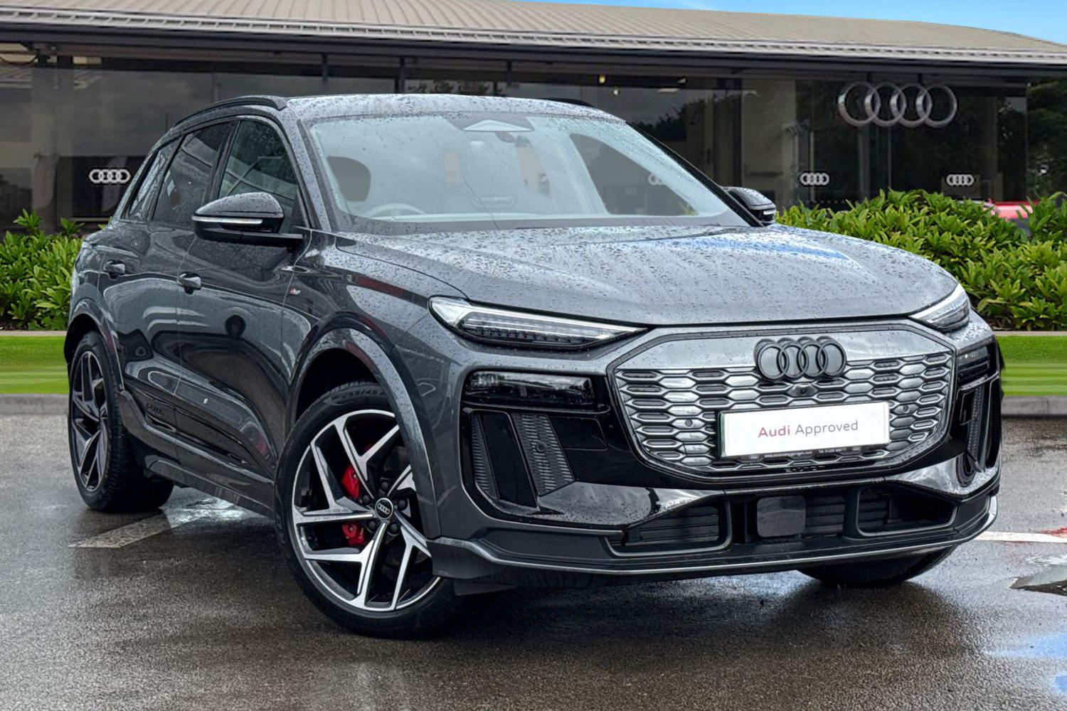 Main listing image - Audi Q6