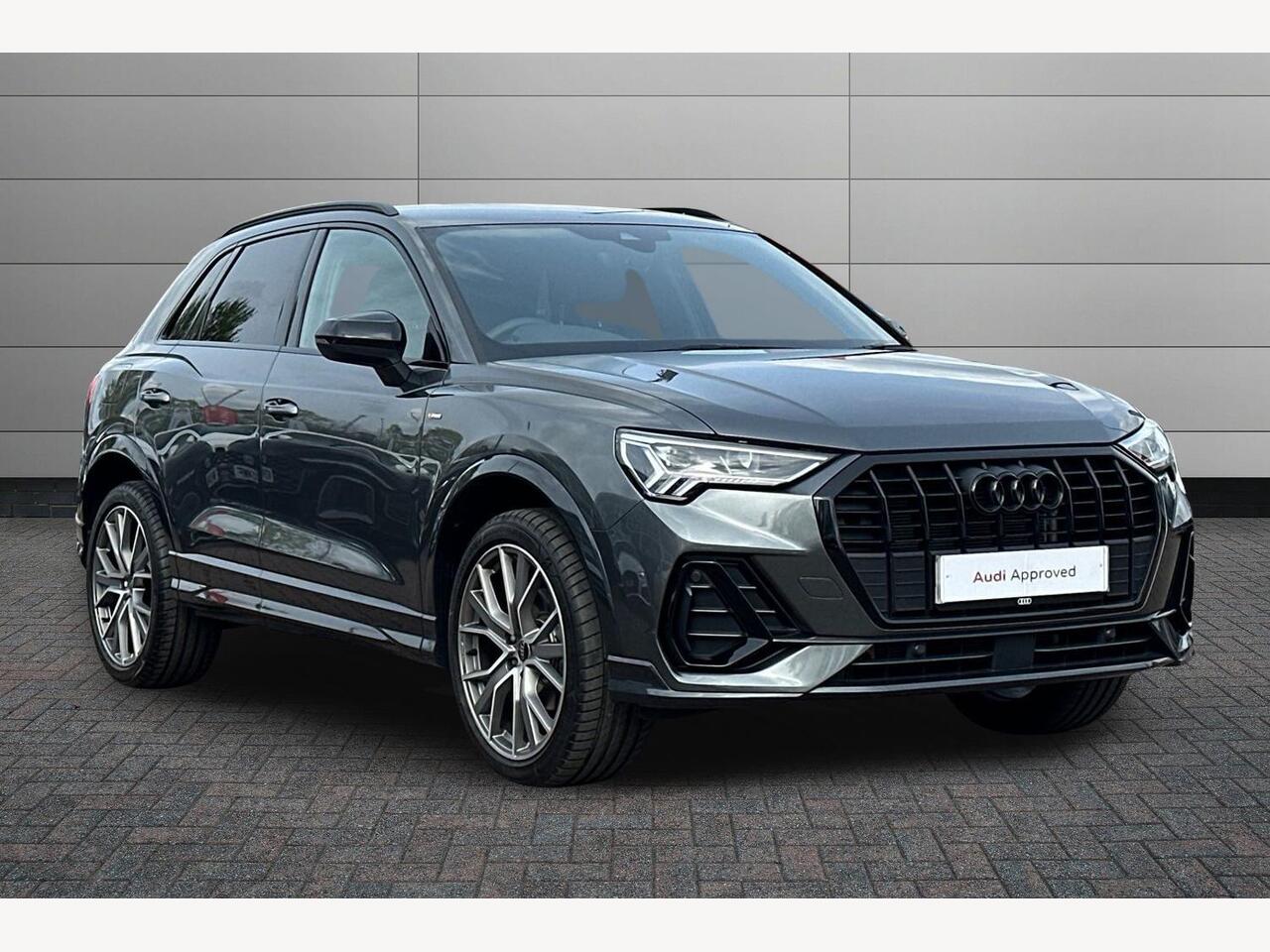 Main listing image - Audi Q3