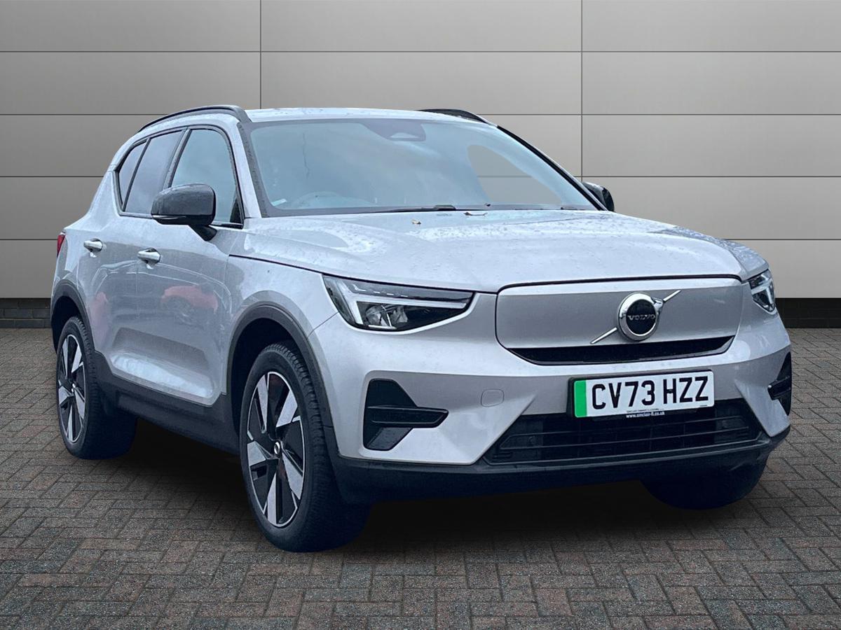 Main listing image - Volvo XC40