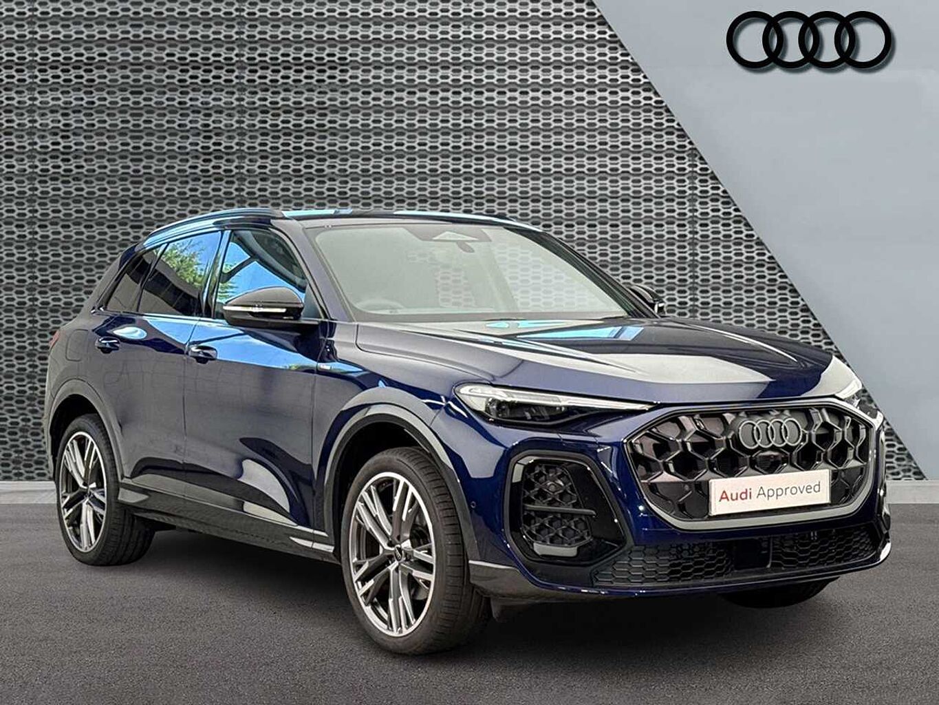 Main listing image - Audi Q5