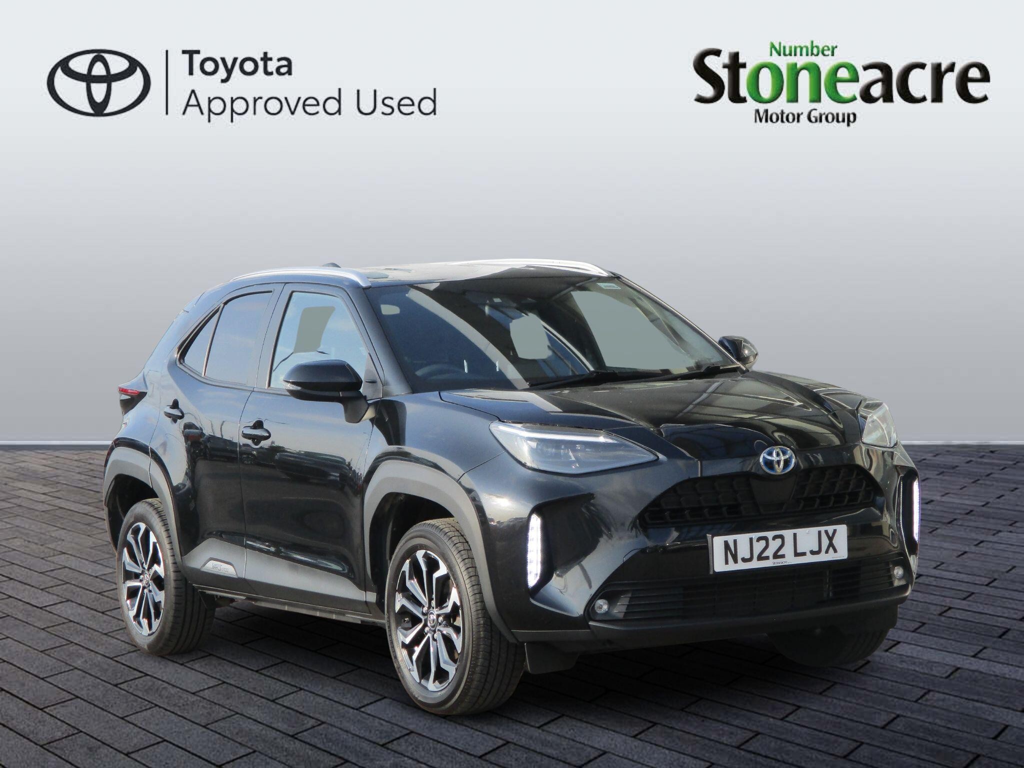 Main listing image - Toyota Yaris Cross