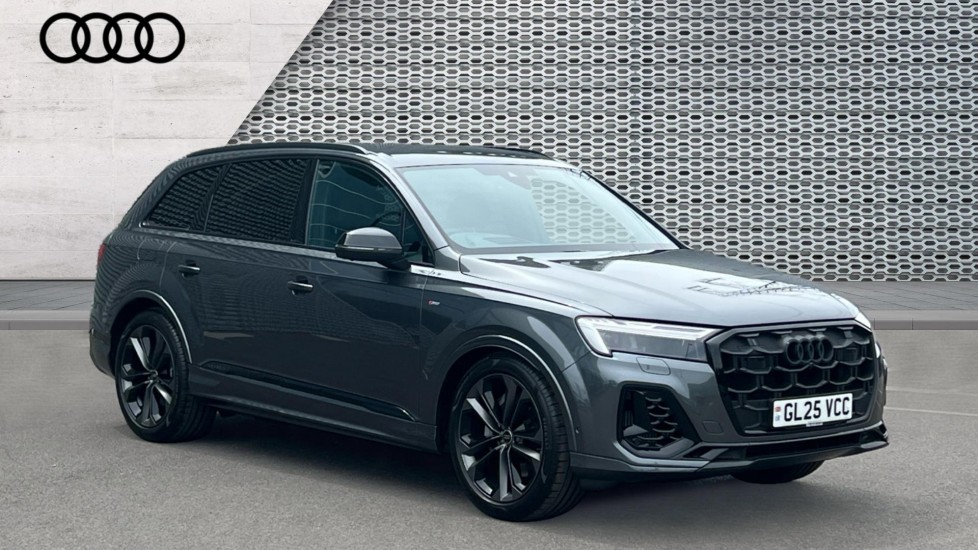 Main listing image - Audi Q7