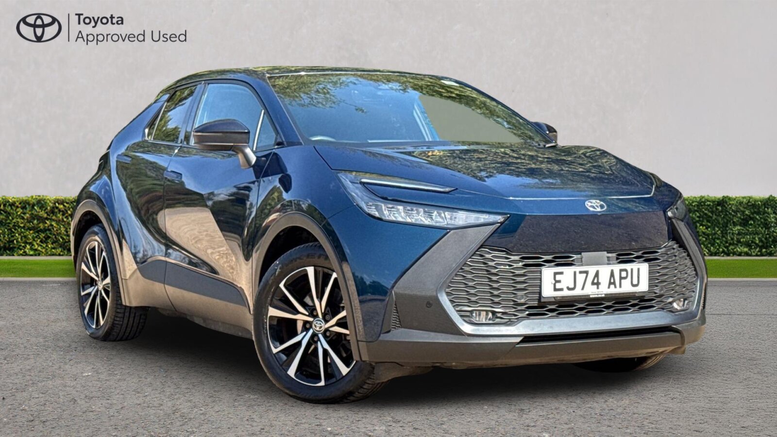Main listing image - Toyota C-HR