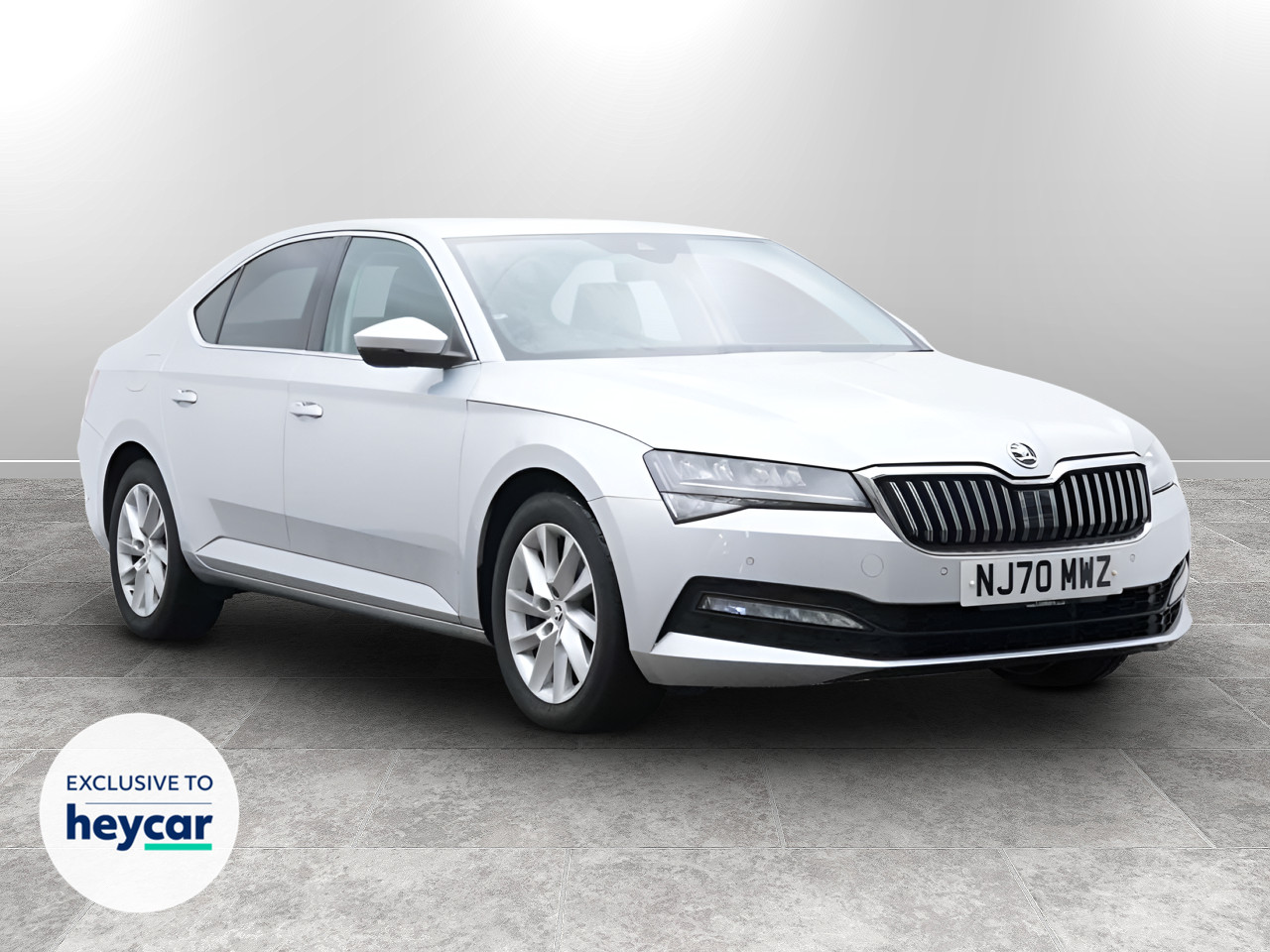 Main listing image - Skoda Superb