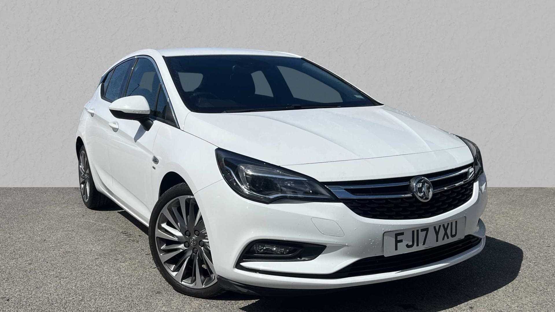 Main listing image - Vauxhall Astra
