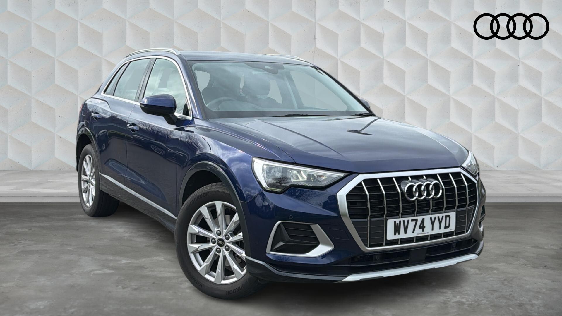 Main listing image - Audi Q3