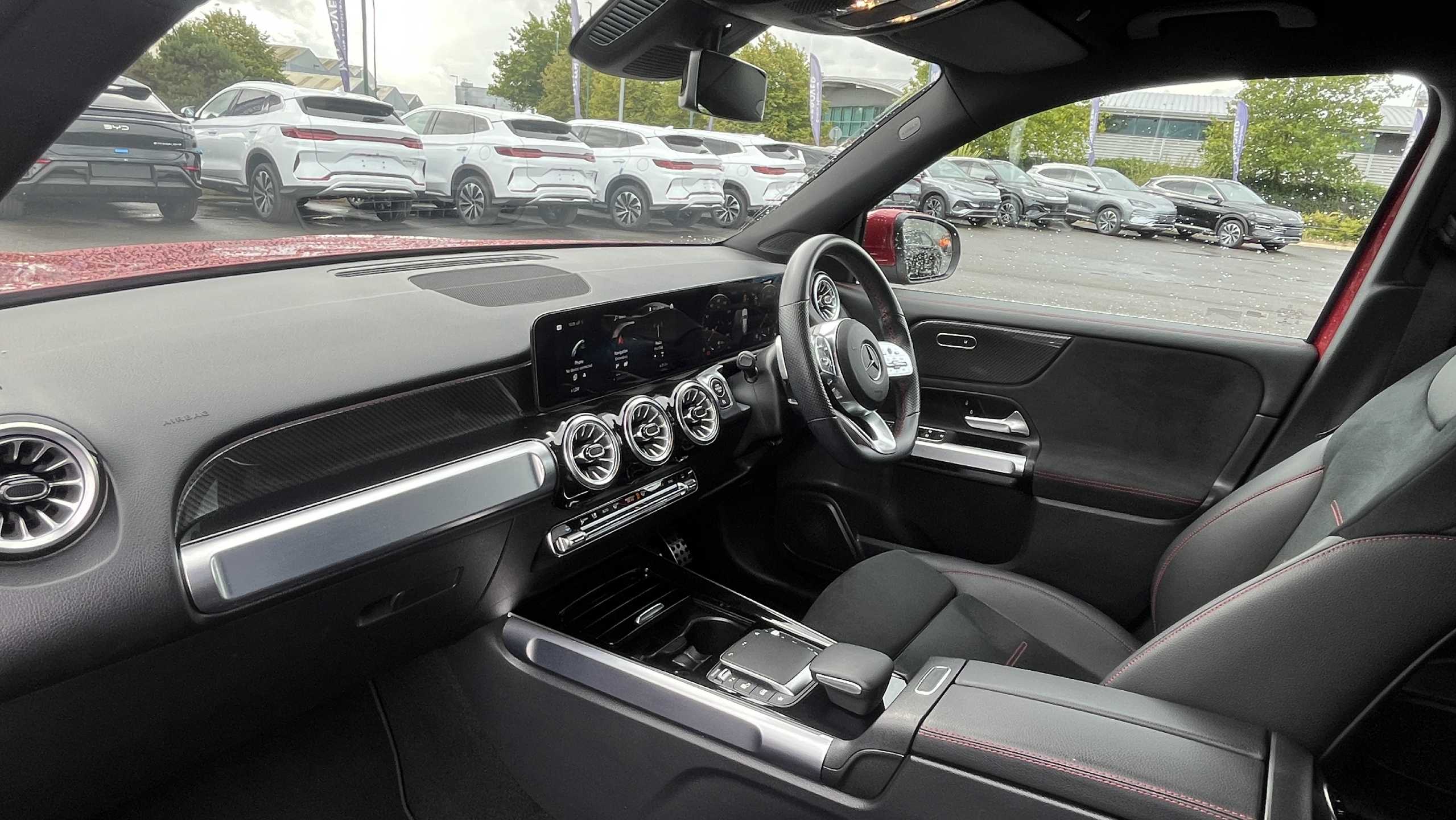 Main listing image - Mercedes-Benz GLB