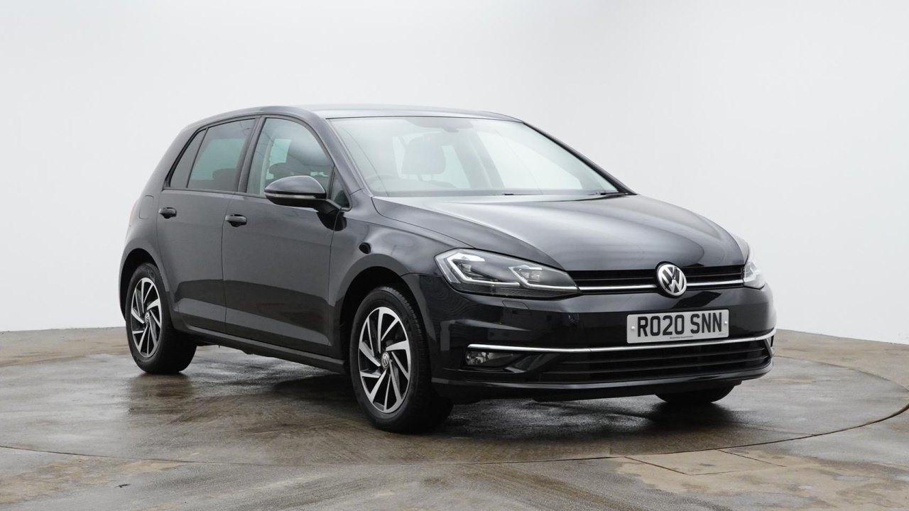 Main listing image - Volkswagen Golf