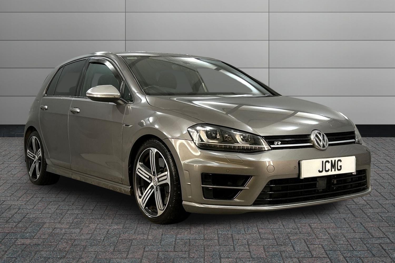 Main listing image - Volkswagen Golf R