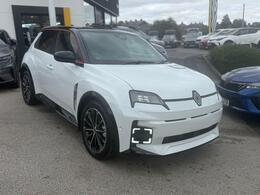 Main listing image - Renault 5