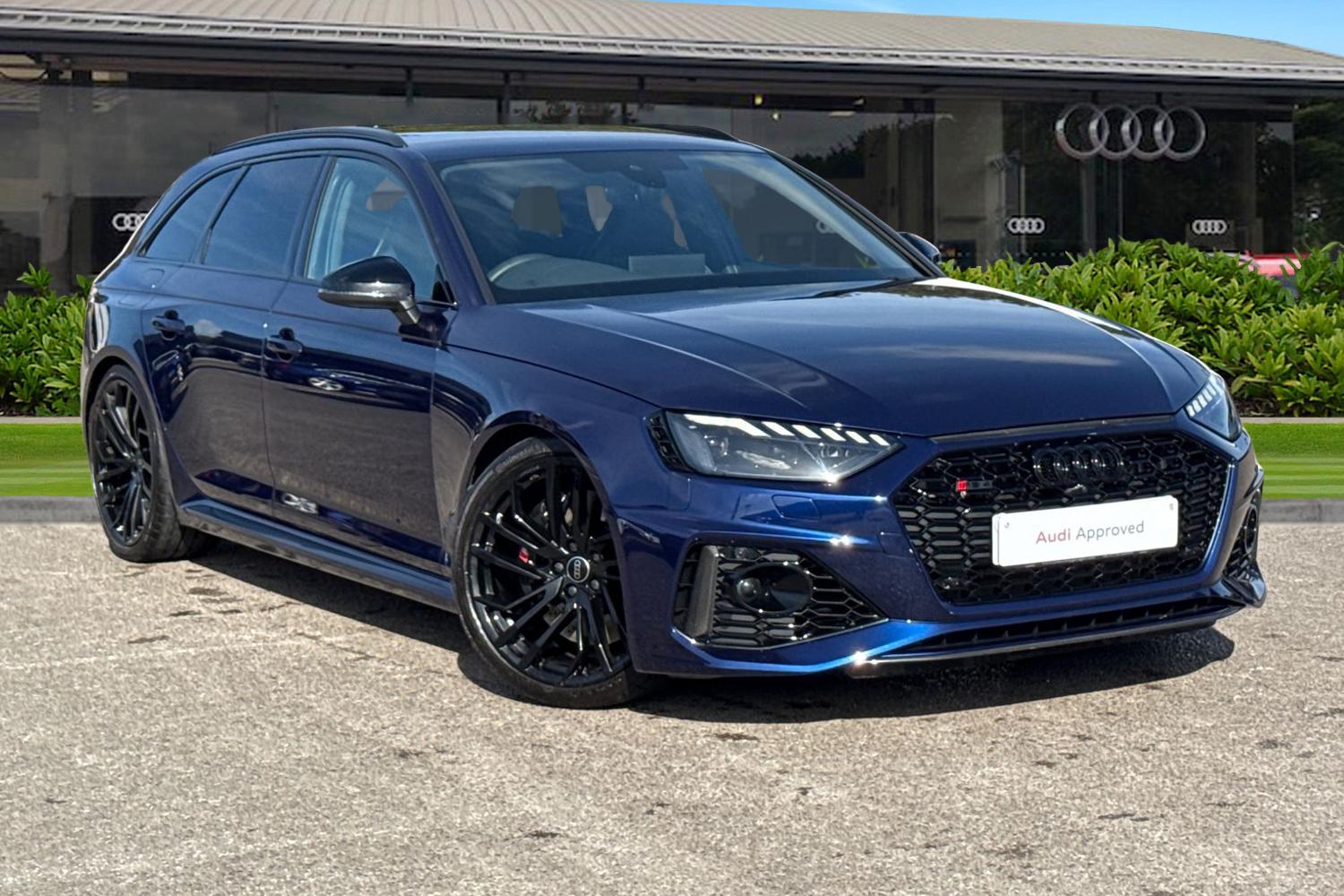 Main listing image - Audi RS4