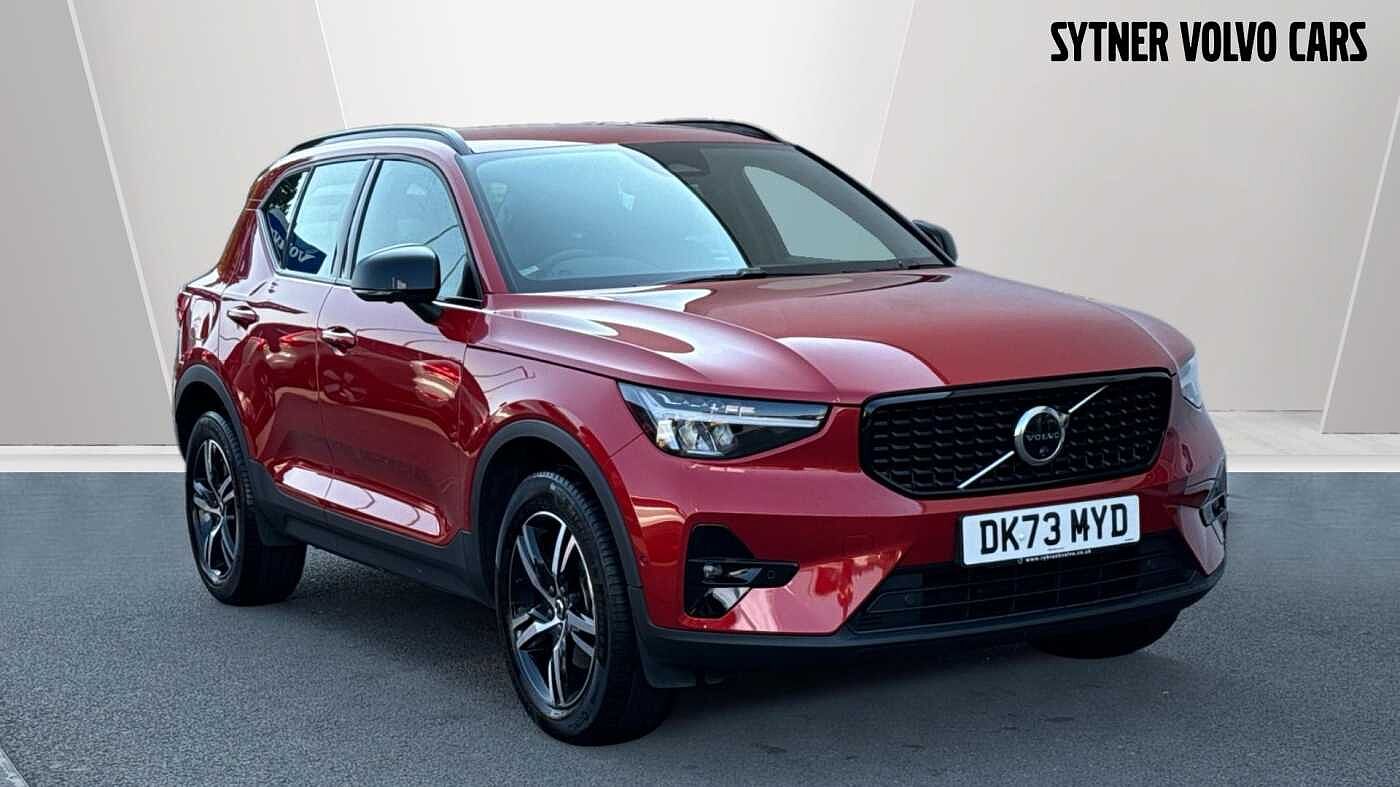 Main listing image - Volvo XC40