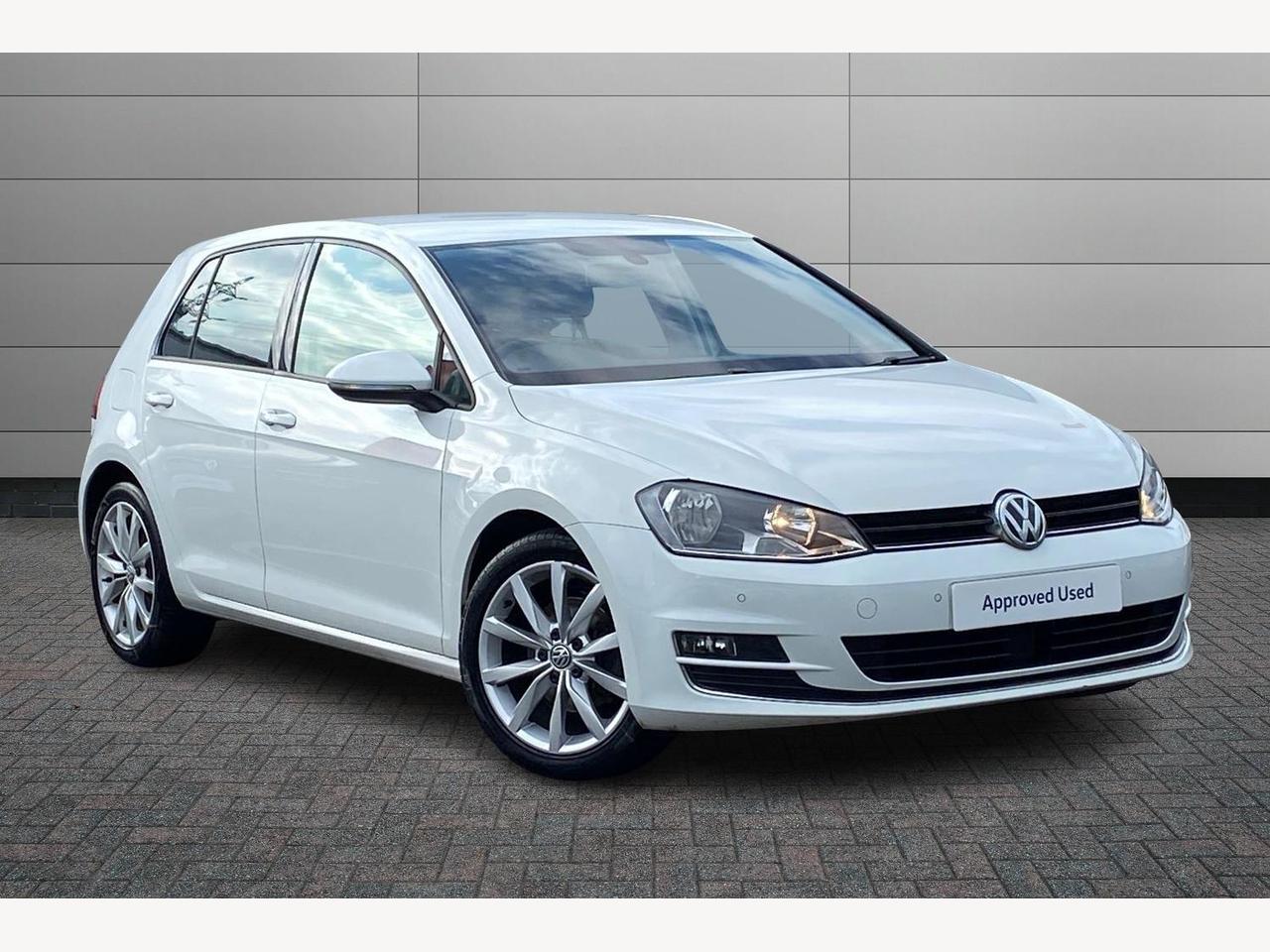 Main listing image - Volkswagen Golf