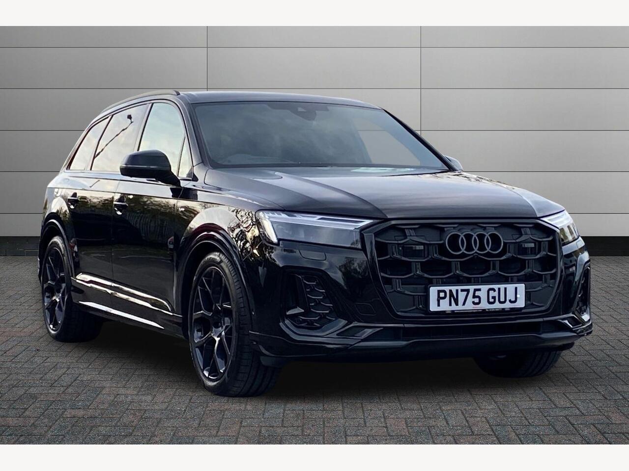 Main listing image - Audi Q7