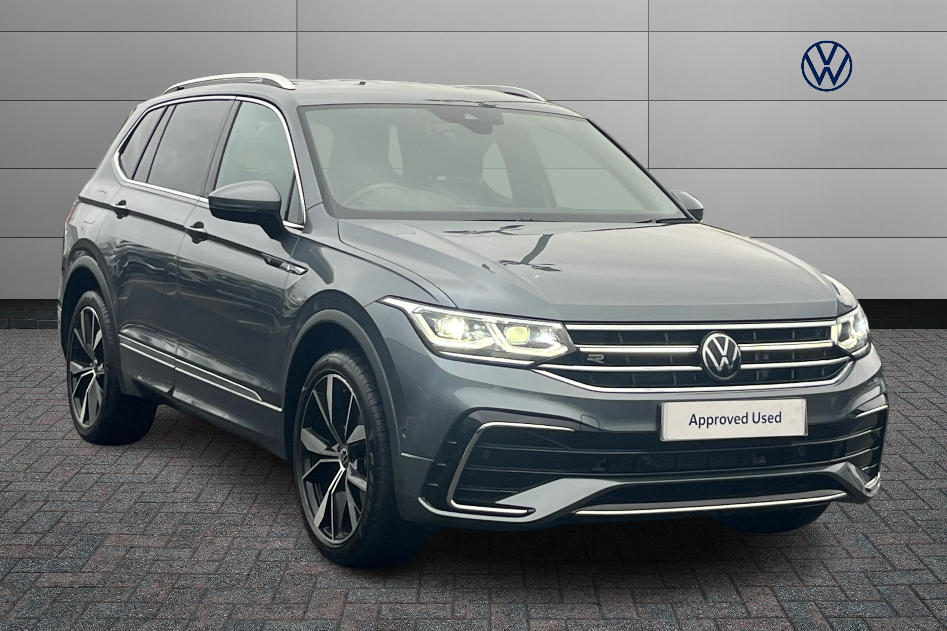 Main listing image - Volkswagen Tiguan Allspace