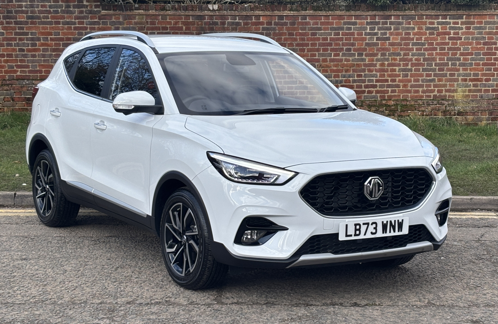 Main listing image - MG ZS