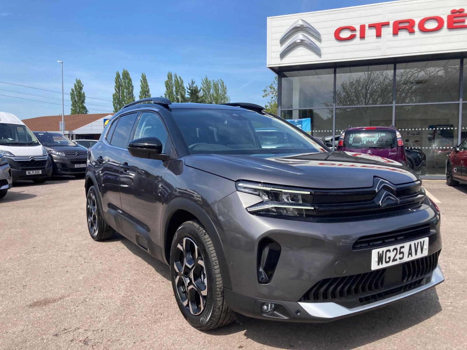 Main listing image - Citroen C5 Aircross