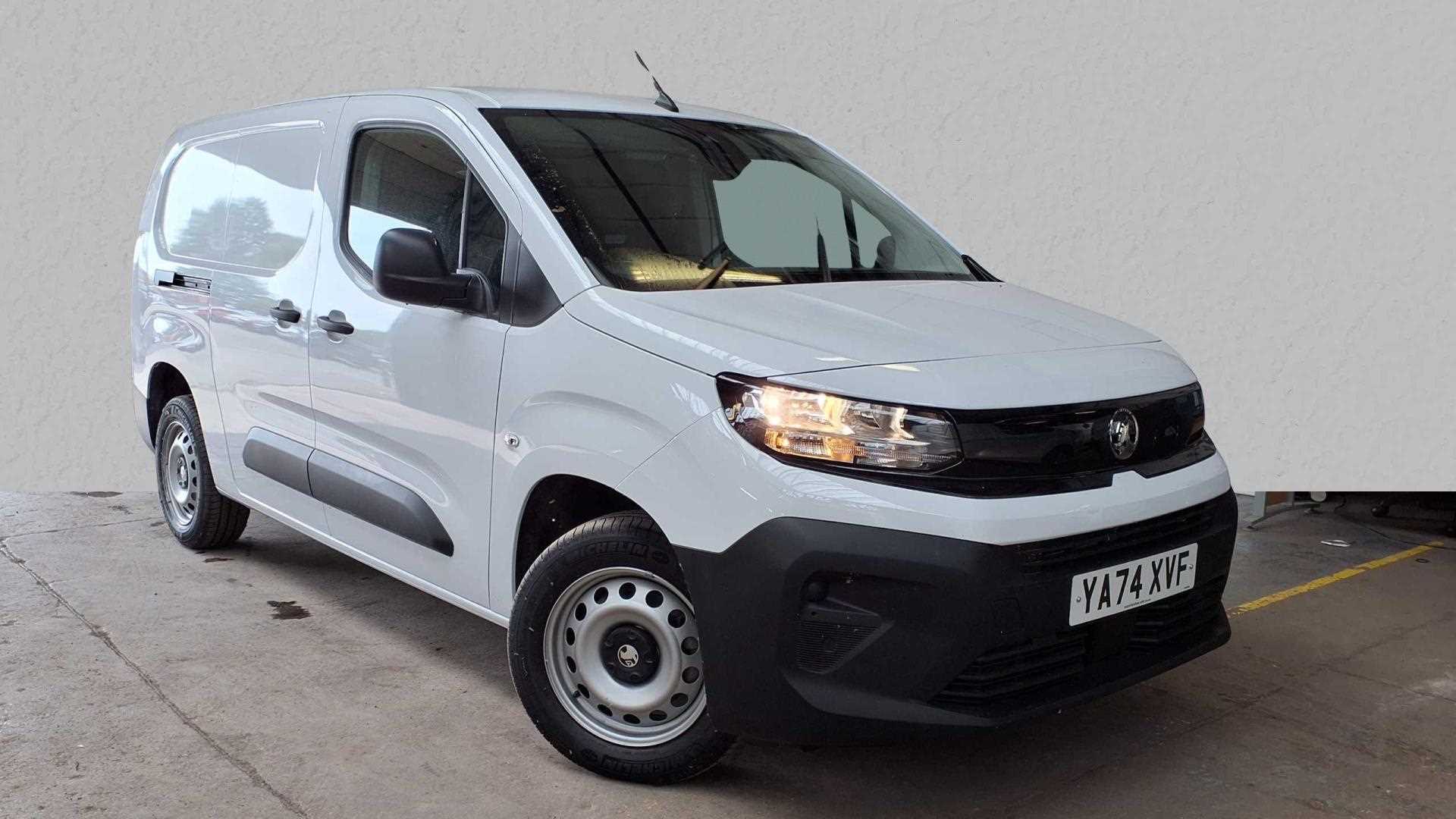 Main listing image - Vauxhall Combo Cargo