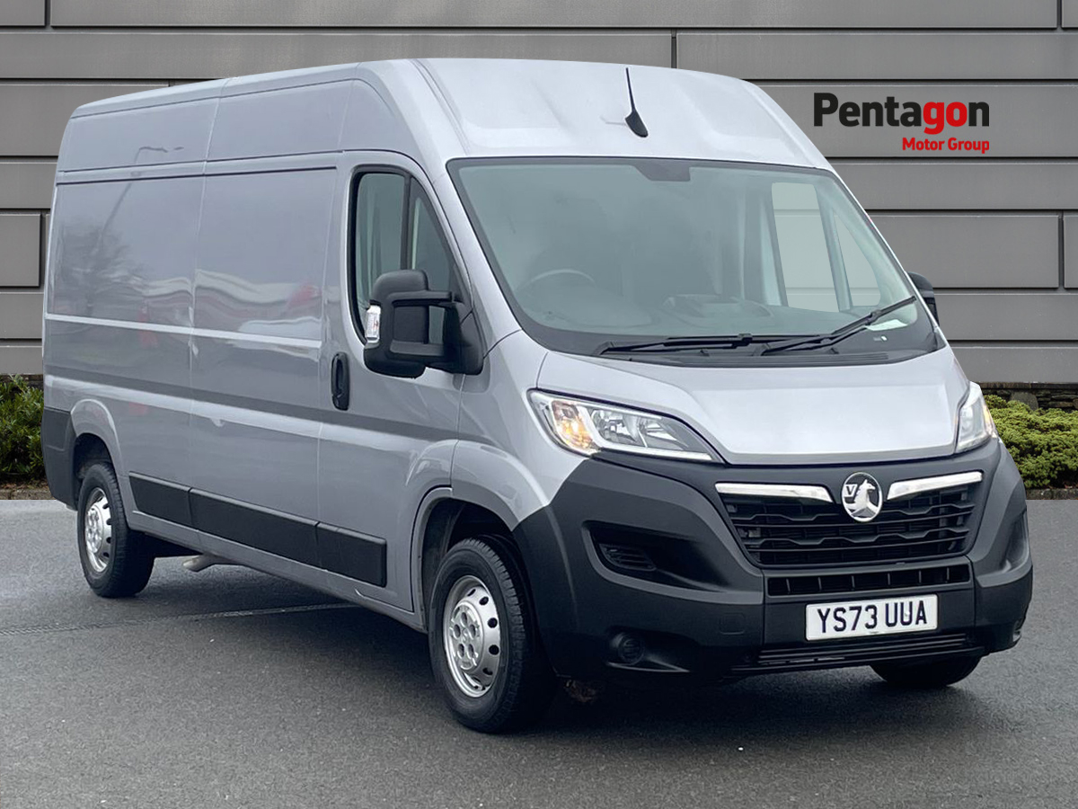 Main listing image - Vauxhall Movano