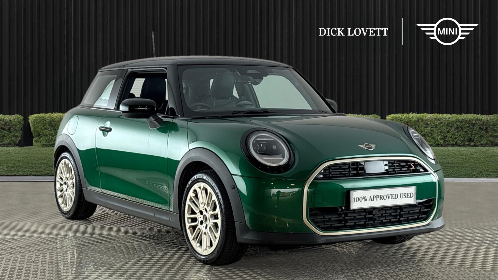 Main listing image - MINI Hatchback