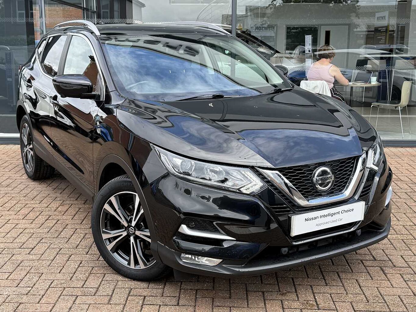 Main listing image - Nissan Qashqai