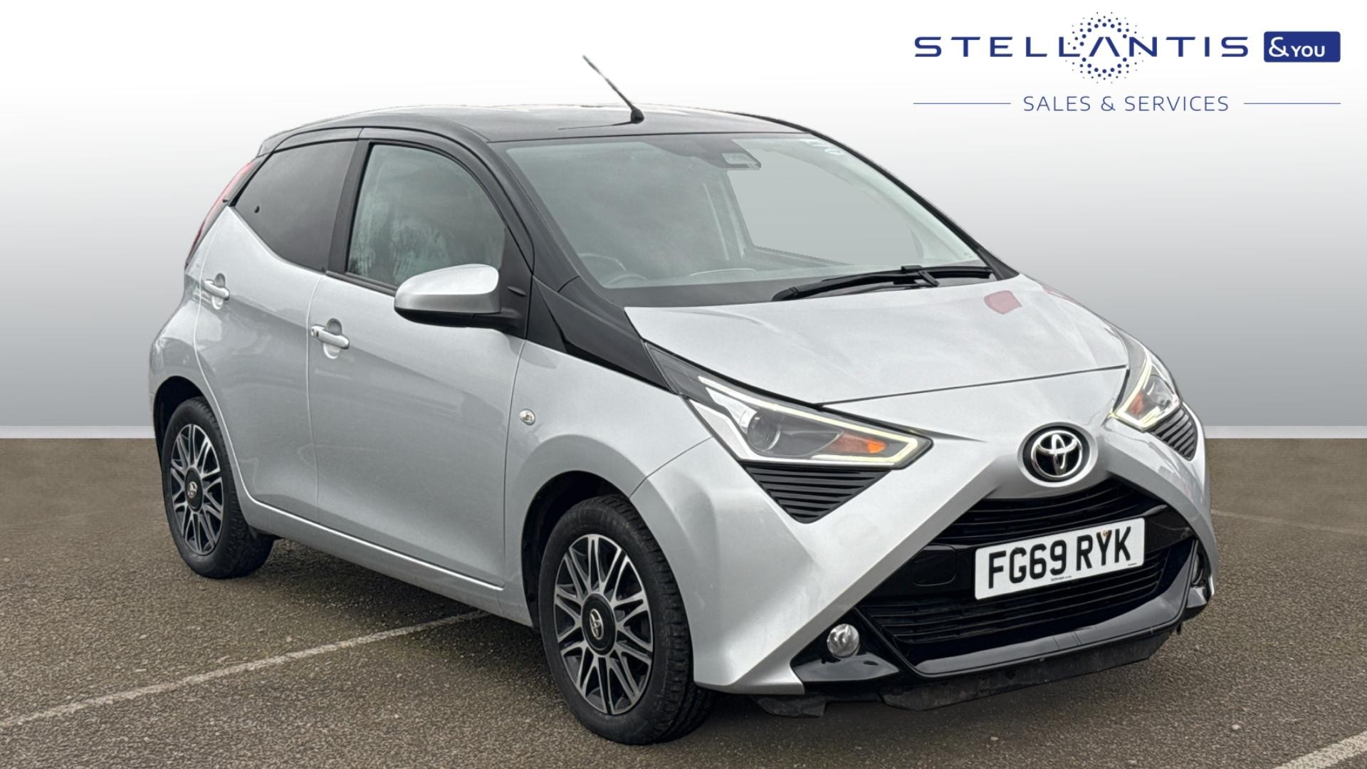 Main listing image - Toyota Aygo