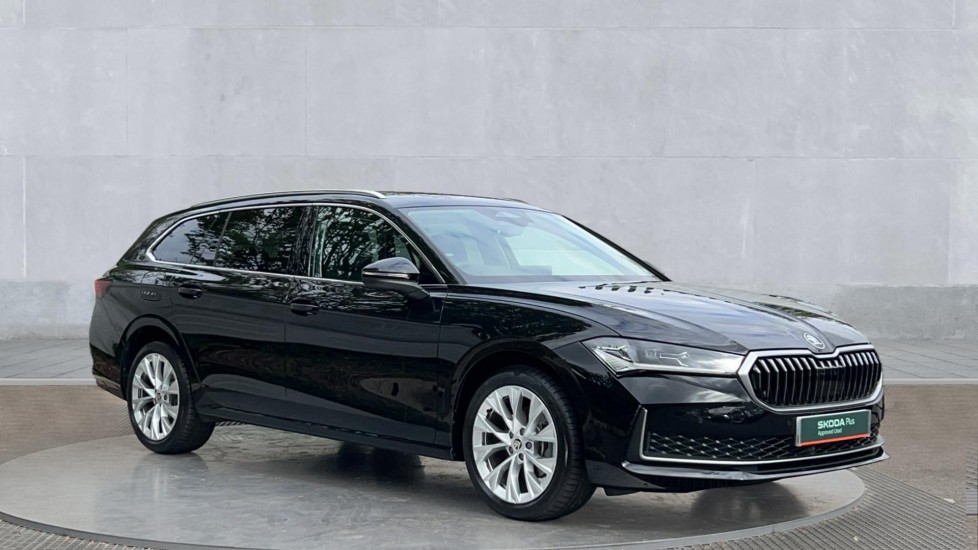 Main listing image - Skoda Superb Estate