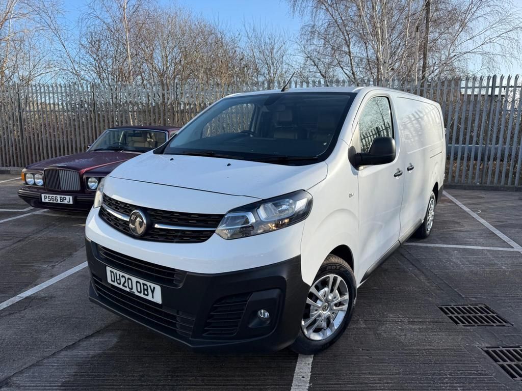 Main listing image - Vauxhall Vivaro