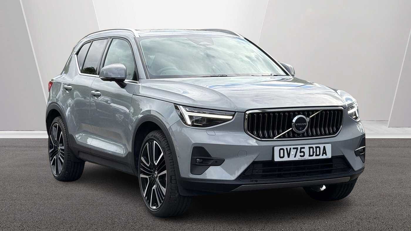 Main listing image - Volvo XC40