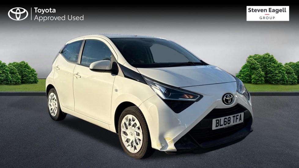 Main listing image - Toyota Aygo