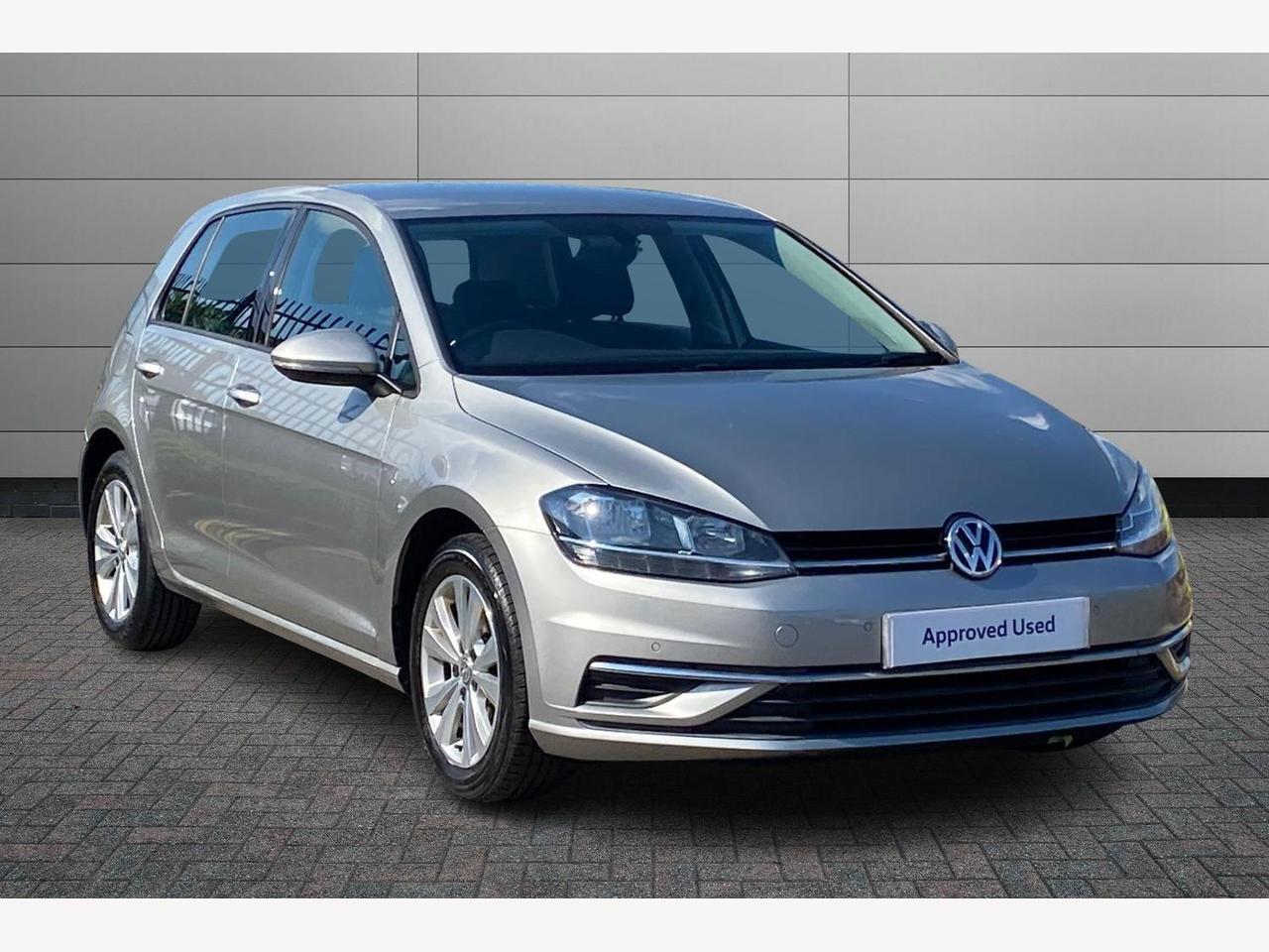 Main listing image - Volkswagen Golf