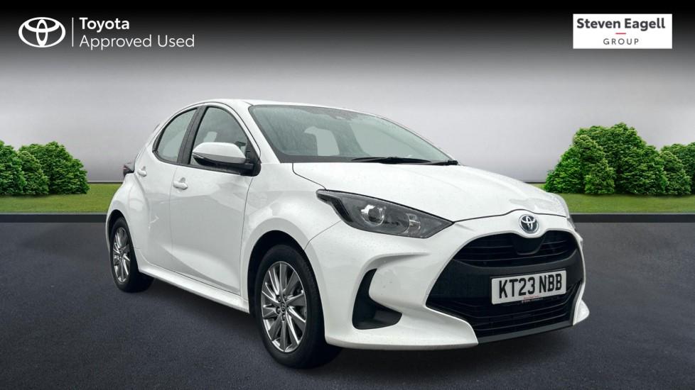 Main listing image - Toyota Yaris