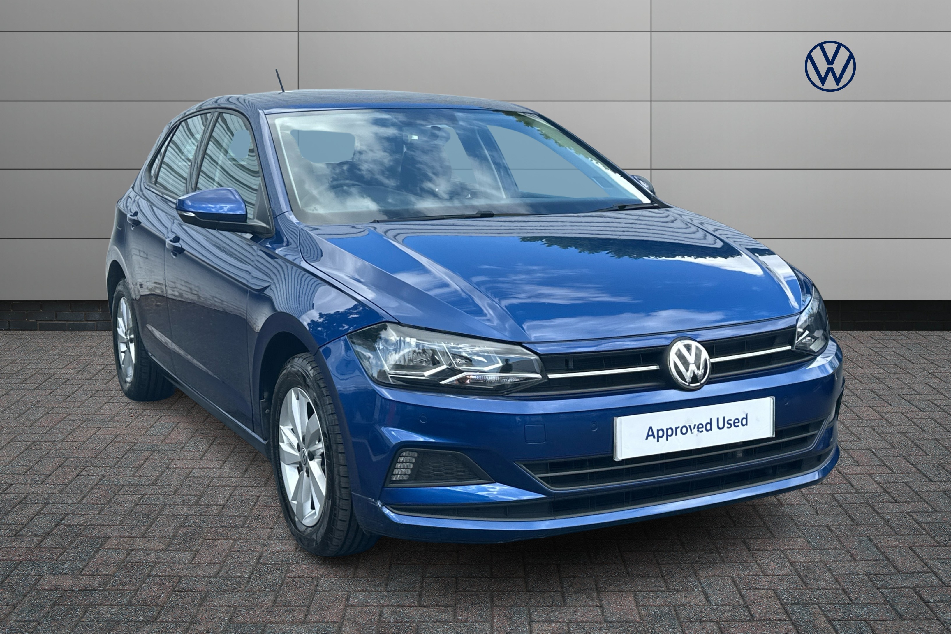 Main listing image - Volkswagen Polo