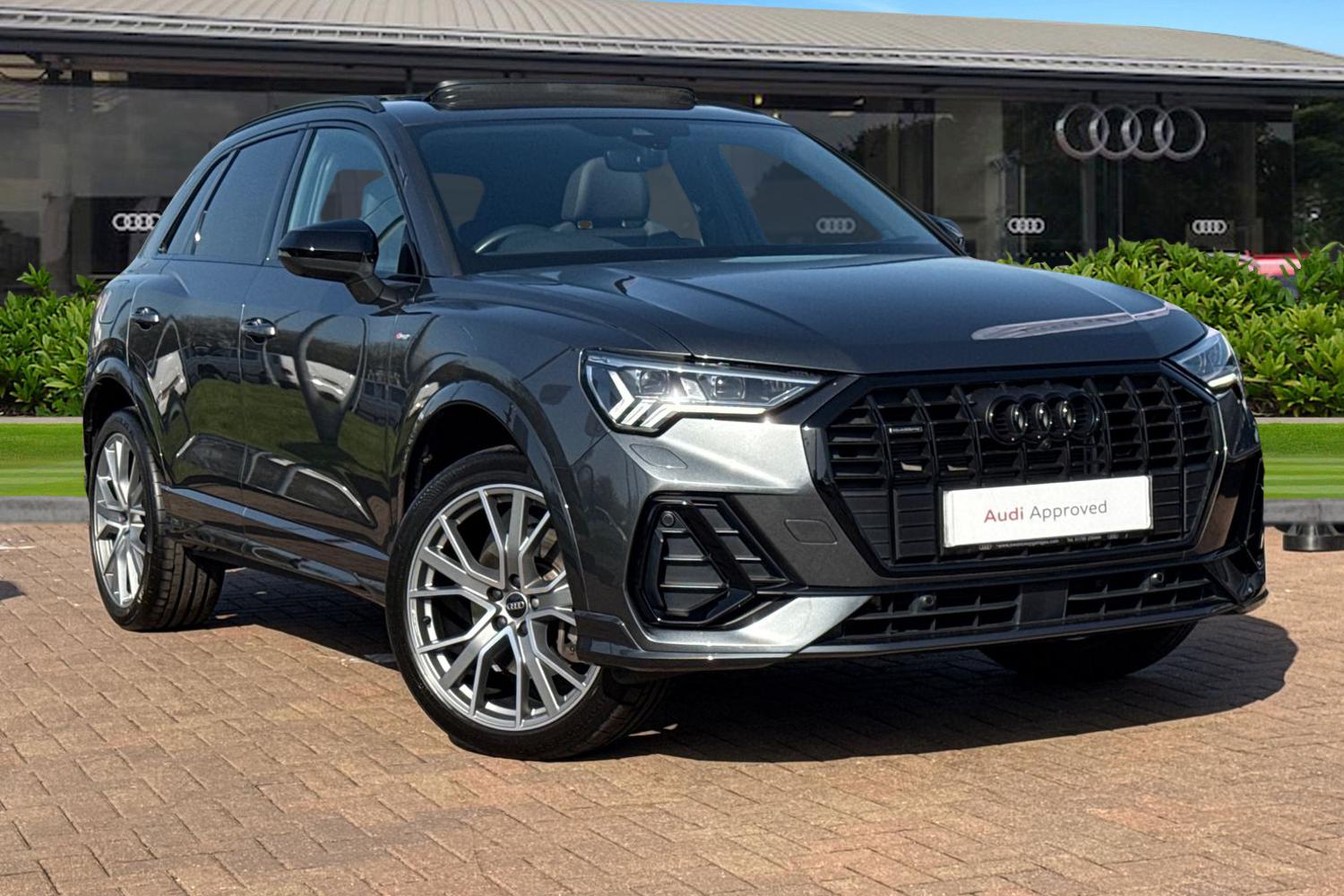 Main listing image - Audi Q3