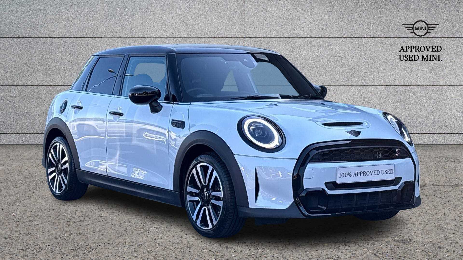 Main listing image - MINI Hatchback 5dr