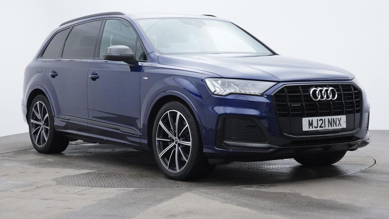 Main listing image - Audi Q7