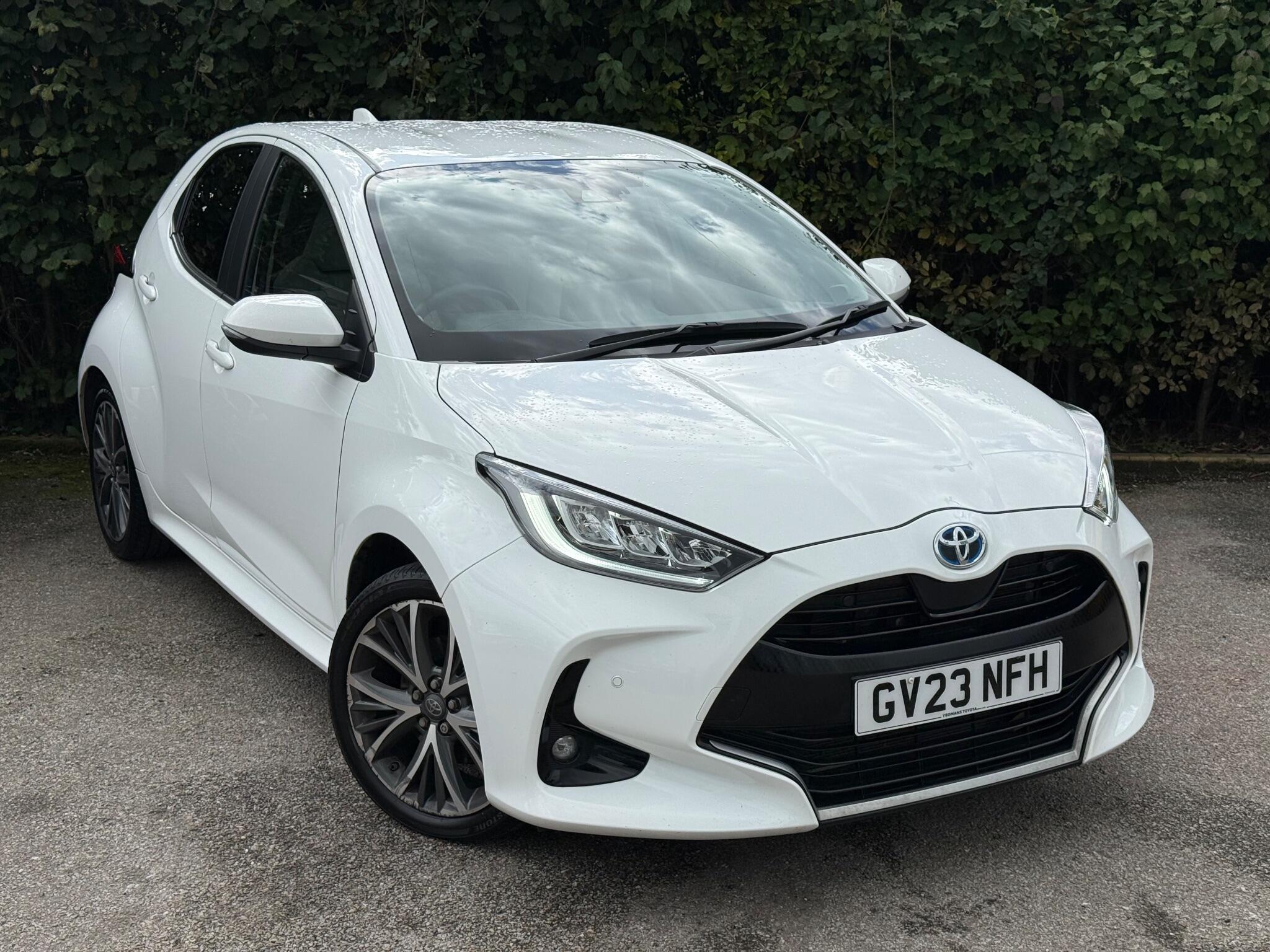 Main listing image - Toyota Yaris