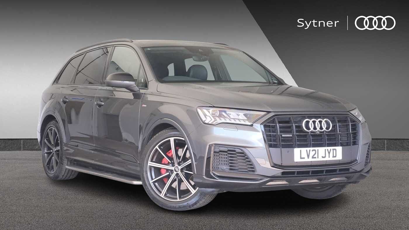 Main listing image - Audi Q7