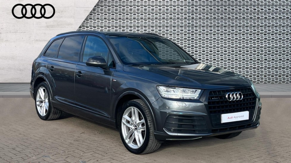 Main listing image - Audi Q7