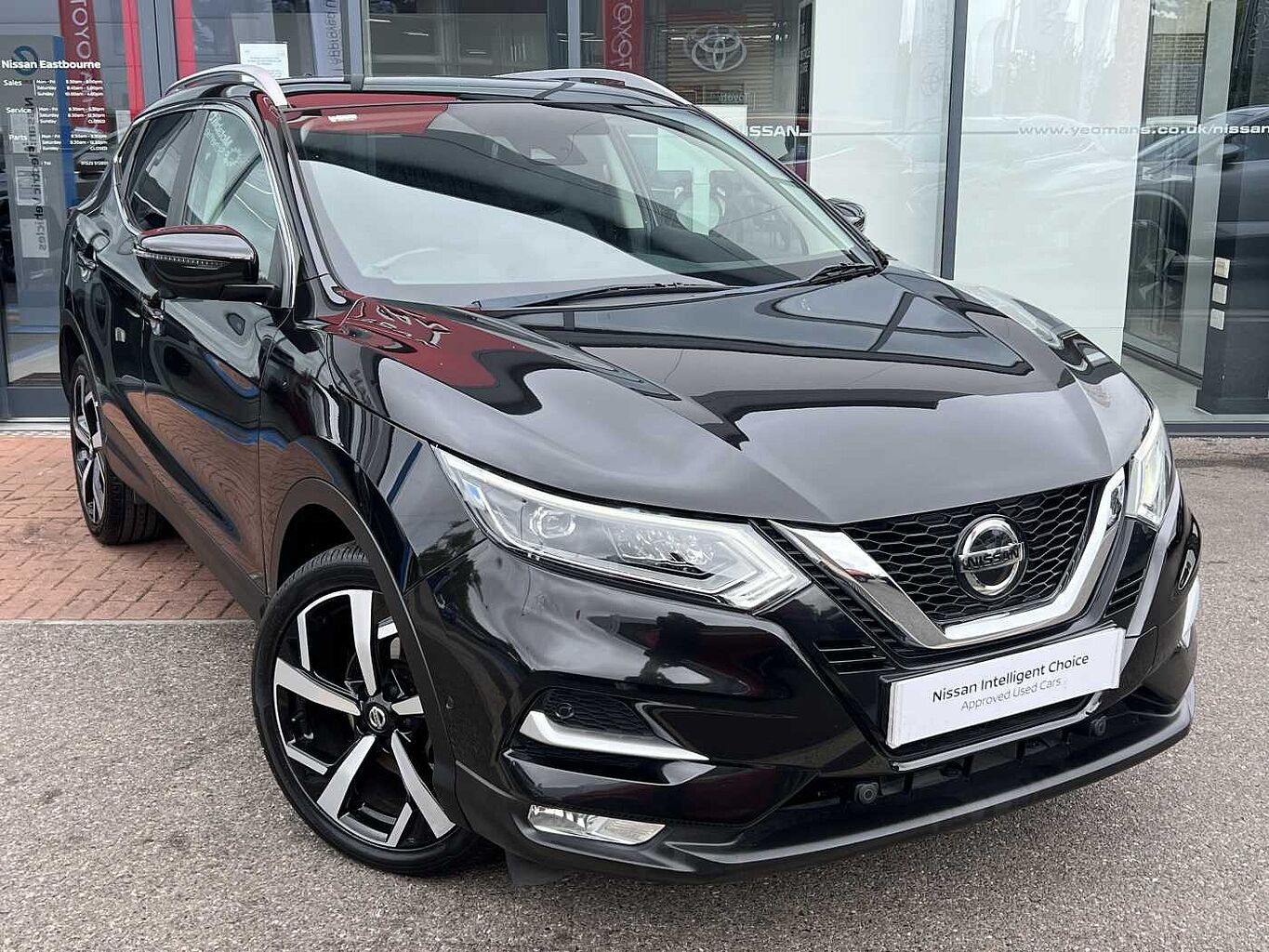 Main listing image - Nissan Qashqai