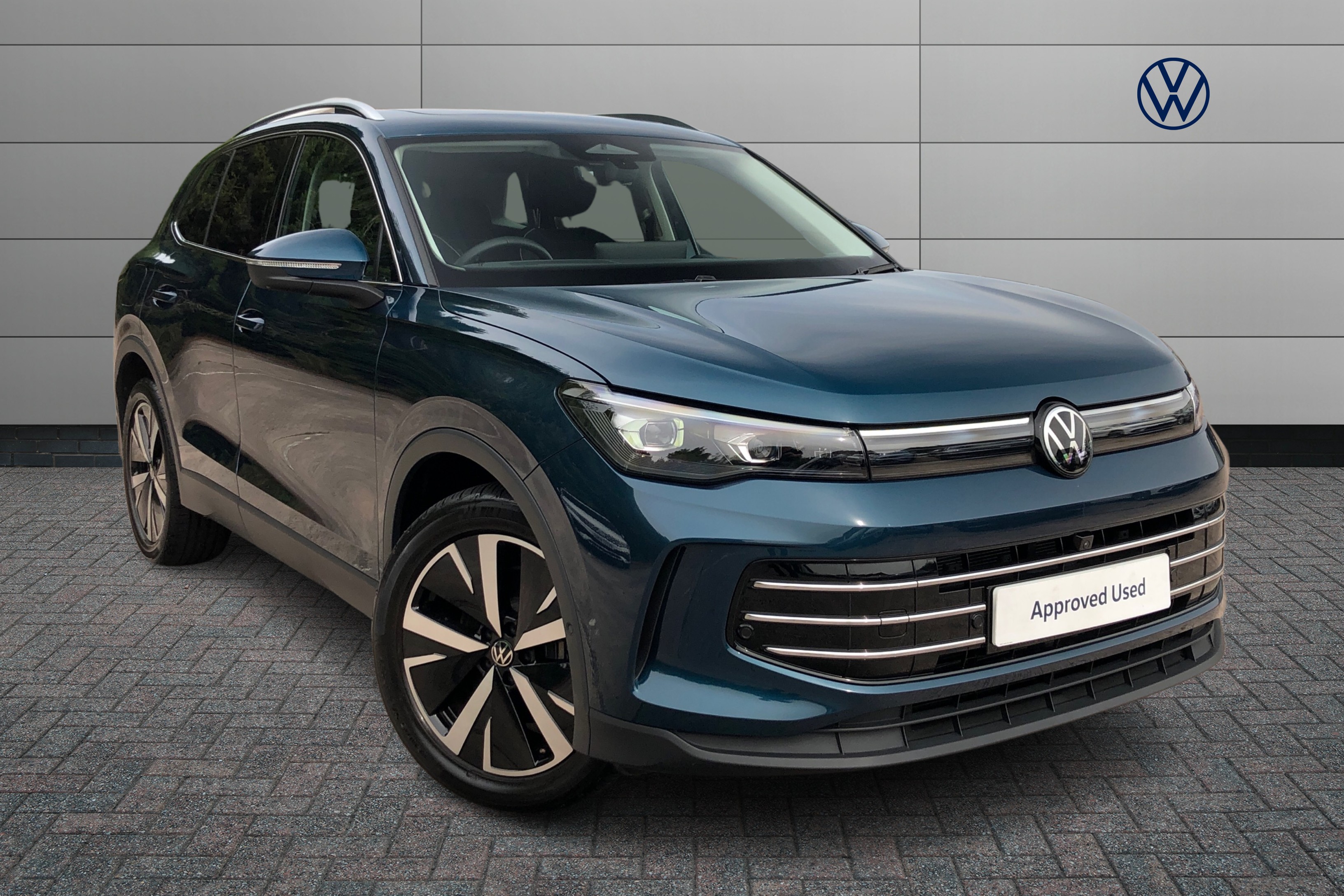 Main listing image - Volkswagen Tiguan