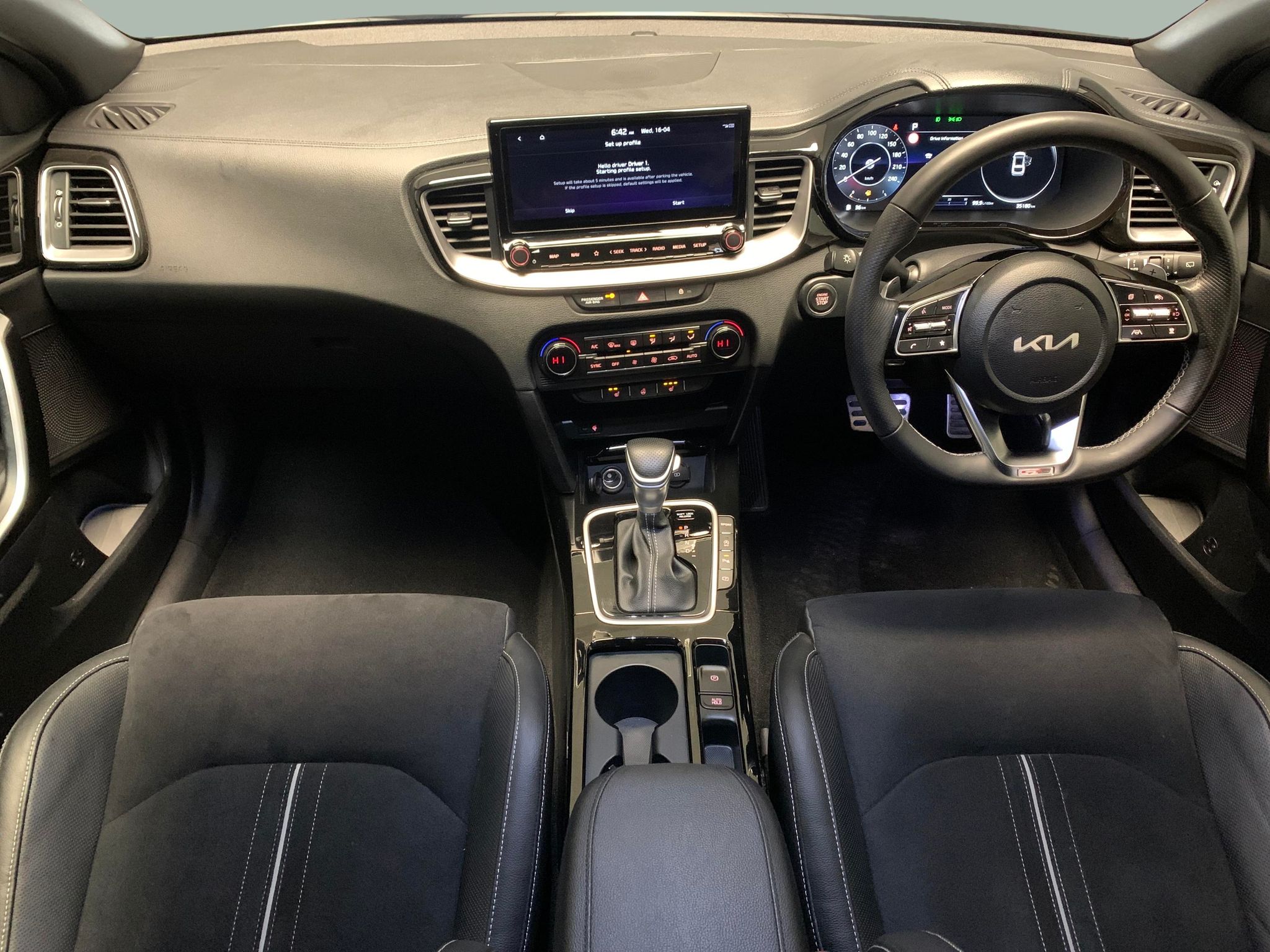 Main listing image - Kia ProCeed