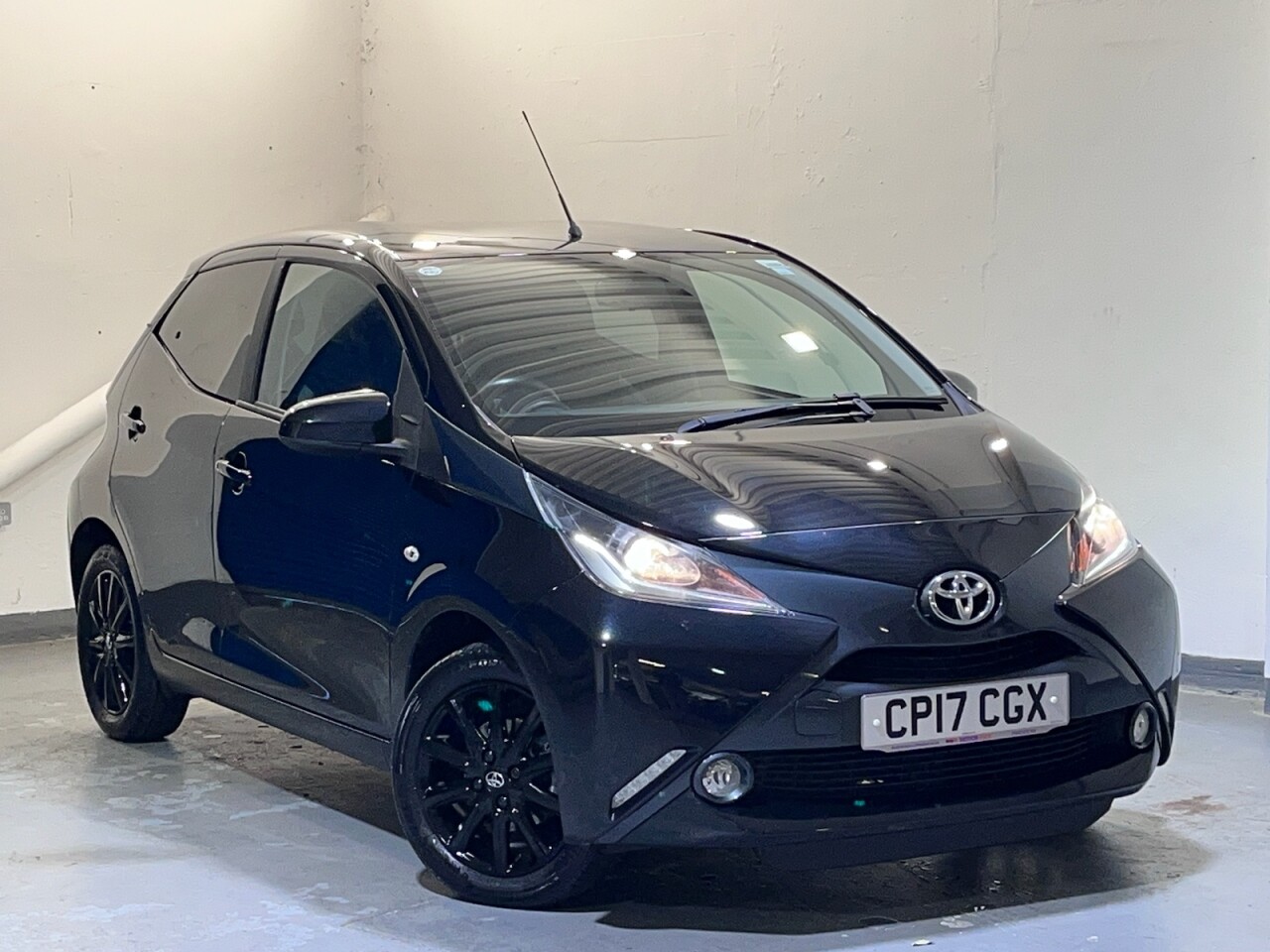 Main listing image - Toyota Aygo