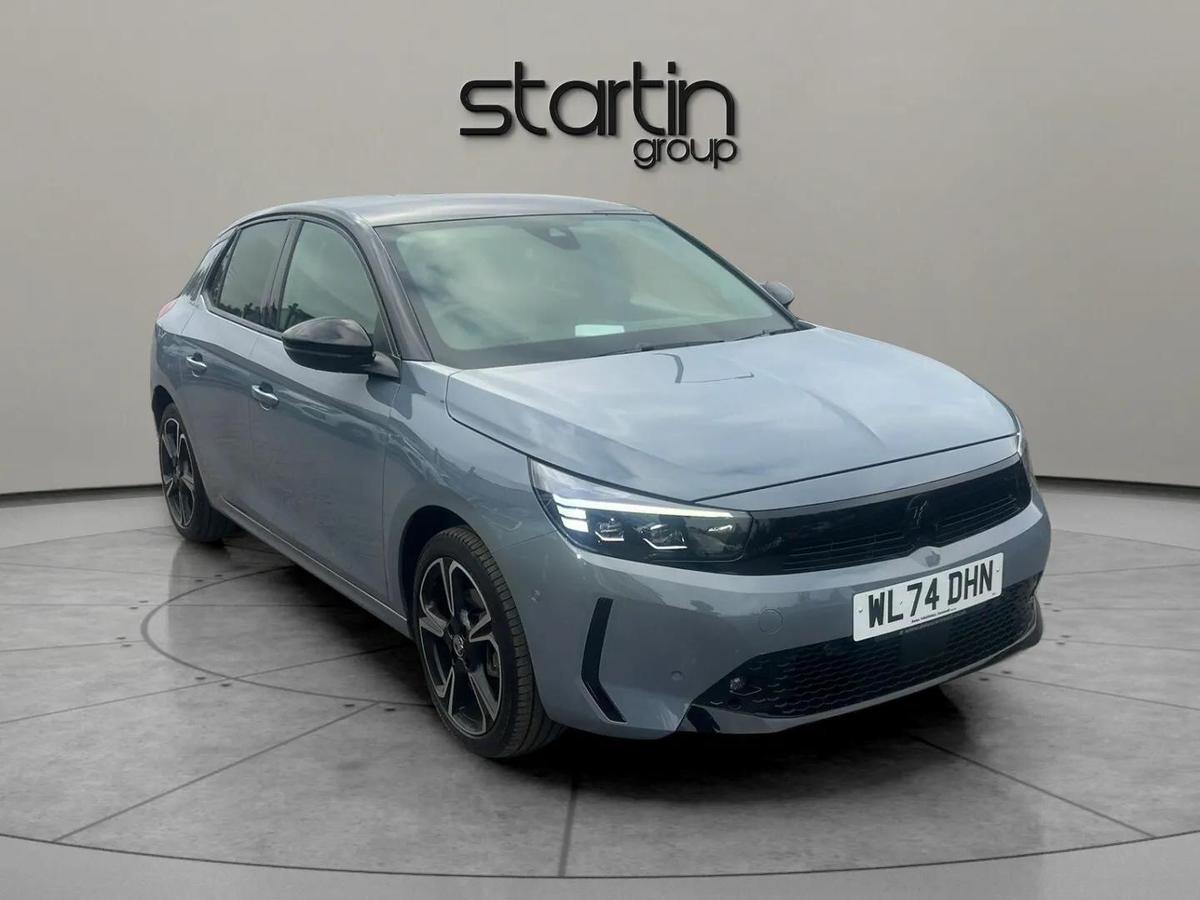 Main listing image - Vauxhall Corsa