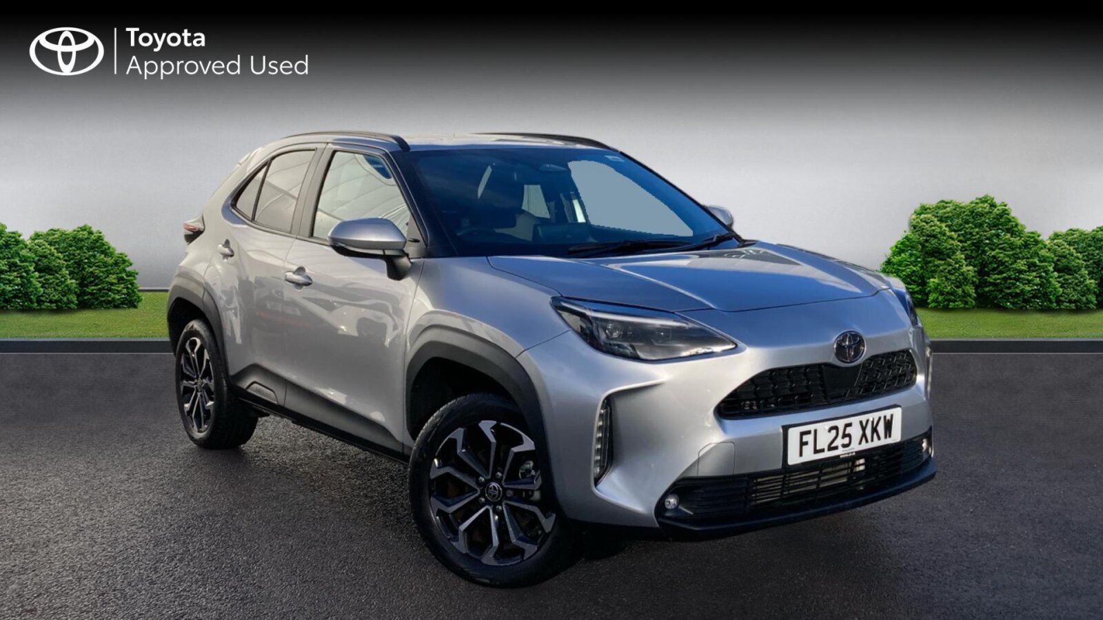 Main listing image - Toyota Yaris Cross