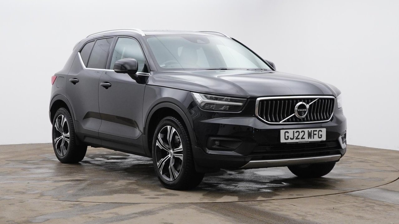Main listing image - Volvo XC40 Recharge