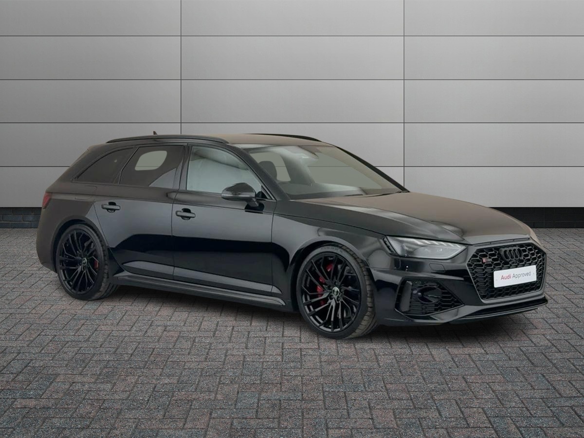 Main listing image - Audi RS4